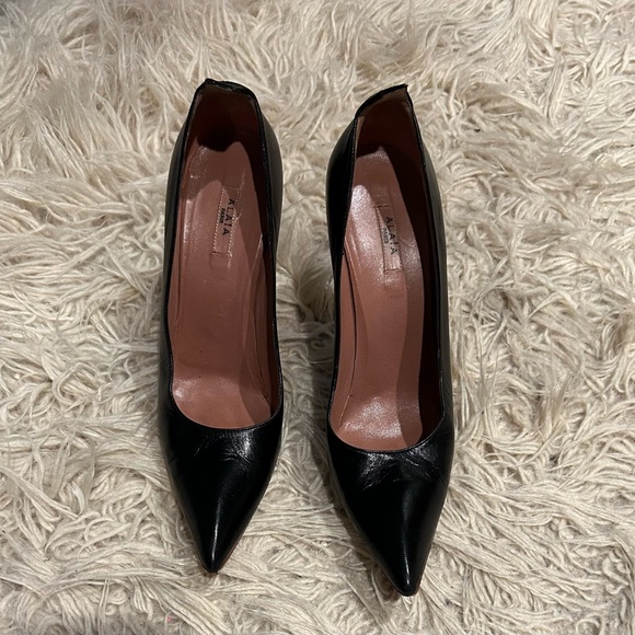 Alaia Shoes - Alaia Black Leather Pointed Toe Pumps shoes Sz 38